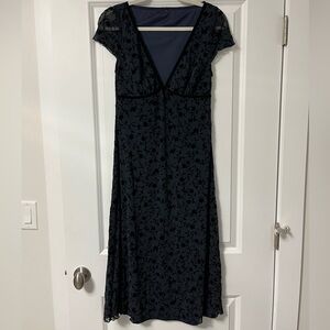 Motel Rocks Women’s Blue/Black Floral Midi Dress SIZE: M